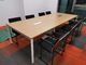 Meja Rapat Ruang Kantor Meja Rangka Baja Kaki Dan Kayu mDF Atas Dengan Soket pemasok