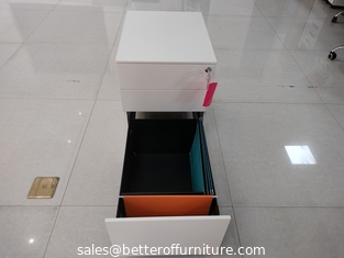 Cina Dua Laci Satu Kotak Perabot Kantor Kabinet Pedestal Seluler Baja Dengan Kunci Tengah pemasok