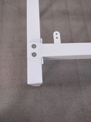 Rangka meja furnitur kantor yang dapat diperpanjang panjangnya dari 1200-2000mm warna putih pemasok