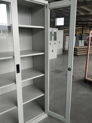 Desain kantor untuk pintu kaca ayun terbuka empat rak yang disesuaikan struktur kabinet baja KD pemasok